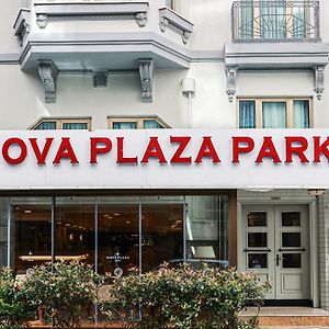 Nova Plaza Park Hotel